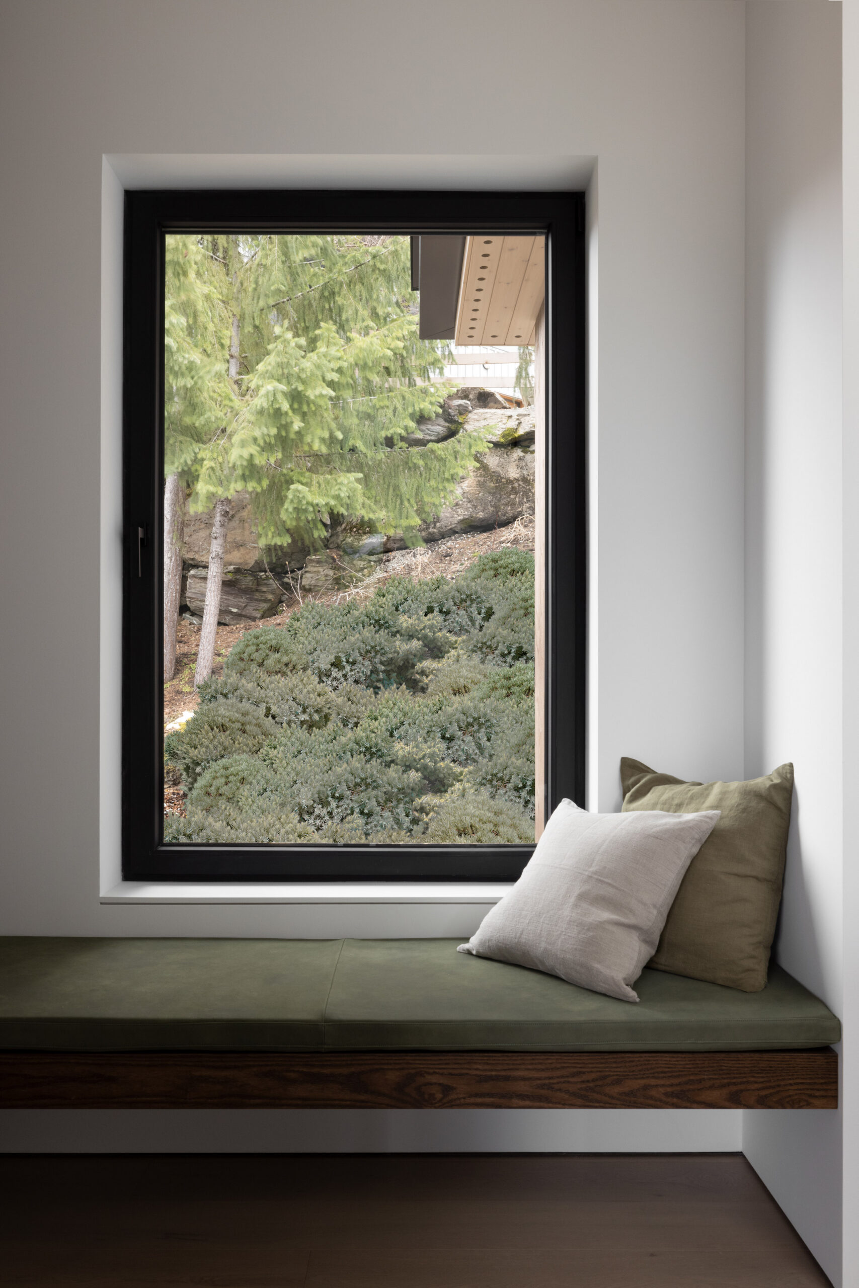 whistler valley house custom bench